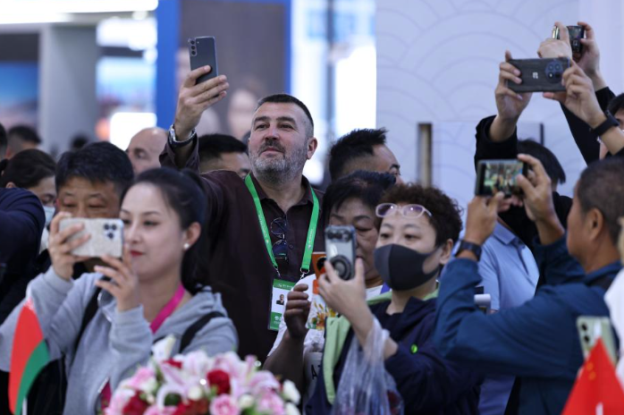 “为这一天，我们准备了三年”——一名俄罗斯展商的中俄博览会之旅