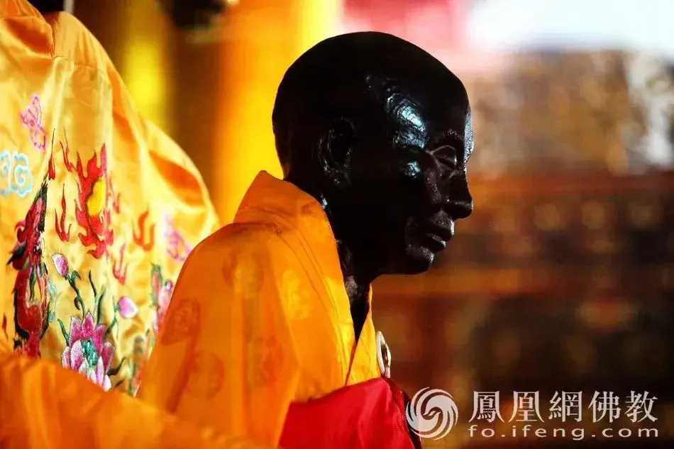 释本性：中国历代高僧从严治教事迹——为人师表
